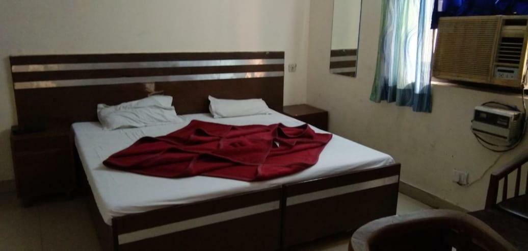 Hotel S P New Delhi Exterior photo